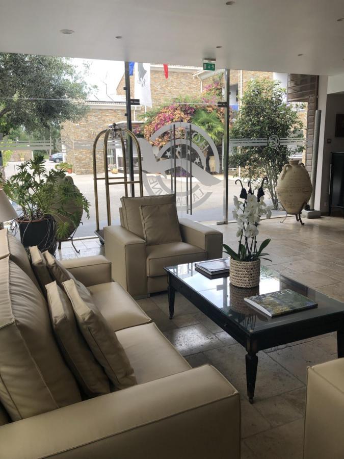 Hotel La Lagune Люссиана Экстерьер фото
