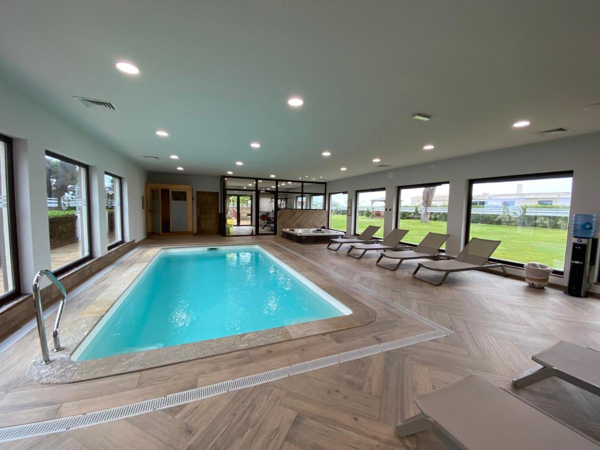 Hotel La Lagune Люссиана Экстерьер фото