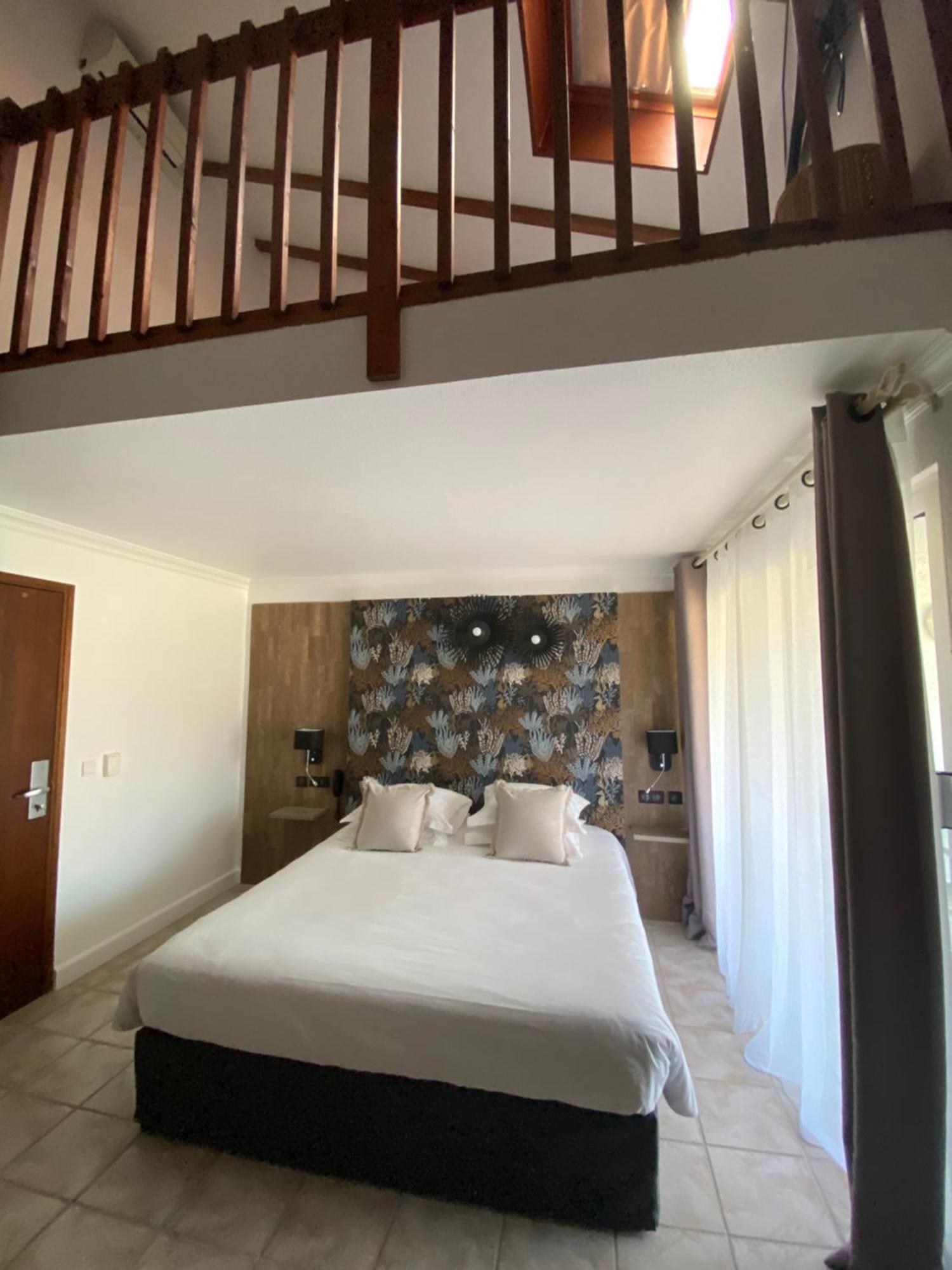 Hotel La Lagune Люссиана Номер фото
