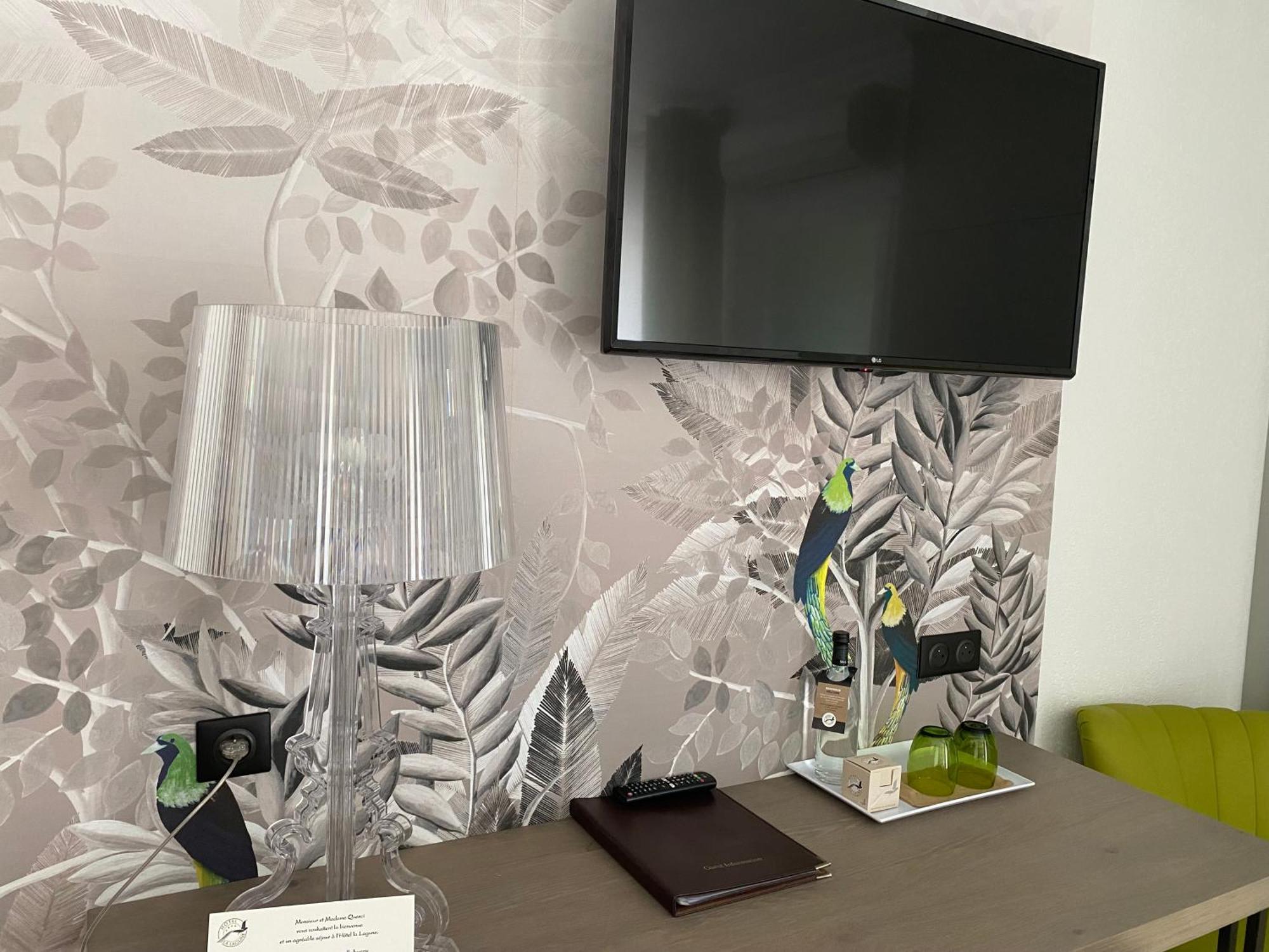 Hotel La Lagune Люссиана Номер фото